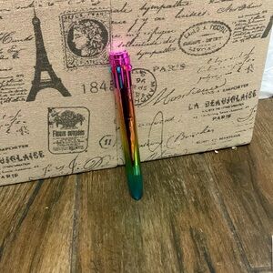 A rainbow pen